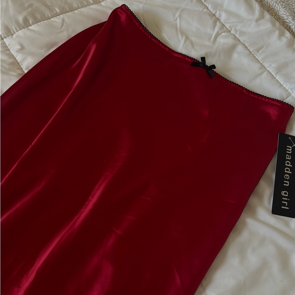 𐙚 SOLD Madden Girl Long Skirt NWT